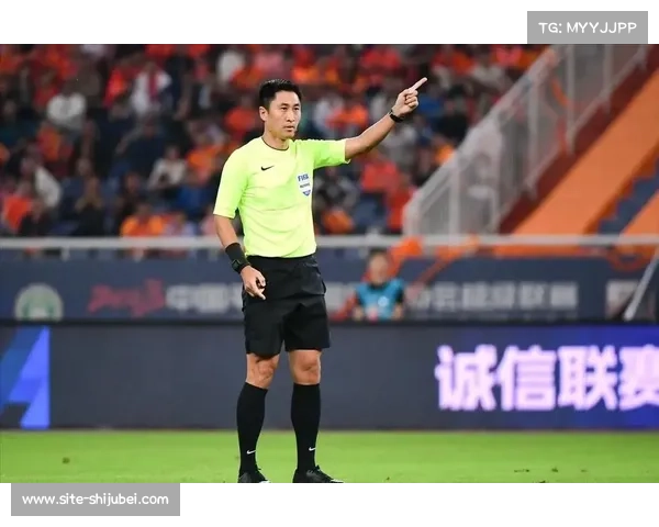 中国裁判组亮相世俱杯 马宁执法主场比赛 傅明助力VAR决策